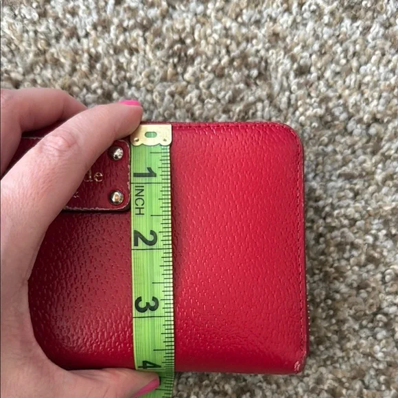 Kate Spade Neda Wellesley Continental Leather Bright Apple Red Zip Around Wallet - Picture 10 of 13